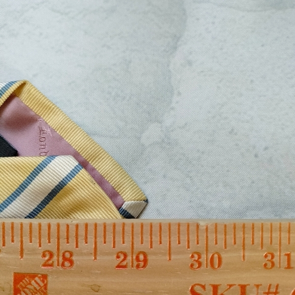 Ferrell Reed City of London Tie Necktie Silk Handsewn Repp Yellow Stripes GUC - Picture 8 of 9